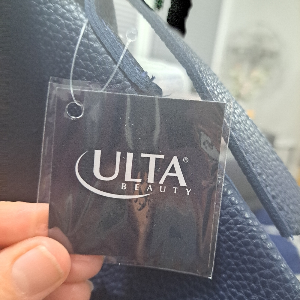 Navy Blue Ulta Tote - Picture 4 of 4
